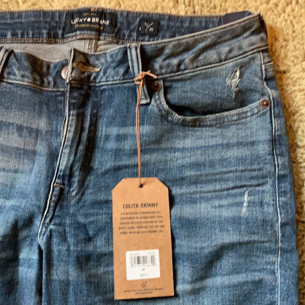 Women’s Skinny Jeans - Picture 2 of 7